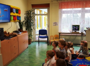 PRZEDSZKOLAKI UCZCIŁY MAJOWE ŚWIĘTA NARODOWE