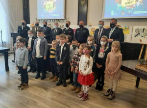 Rozstrzygnięcie powiatowego konkursu plastycznego pt. "Wiem, co robić" zakończone sukcesem naszych przedszkolaków!