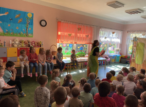 Teatrzyk prozdrowotny pt. "Mniam, mniam".