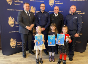 Wręczenie nagród w ramach Konkursu Plastycznego „Wiem, co zrobić!”