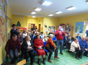 Uroczystość z okazji Dnia Babci i Dziadka w grupie "Pszczółki"