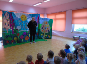 Przedstawienie teatralne pt. "Pisanka - wielkanocna niespodzianka"