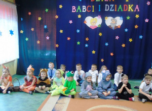 Uroczystość z okazji Dnia Babci i Dziadka w grupie "Stokrotki"