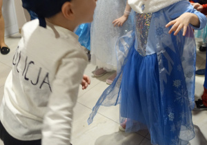 Zdjęcie 43 na 126