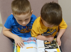 „Z książką poznaję świat” realizacja zajęć w Przedszkolu Samorządowym w Gorzkowicach.