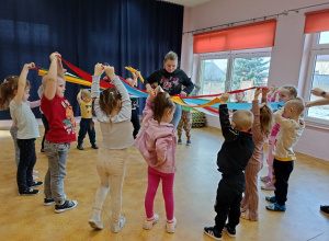 Innowacyjna pomoc dydaktyczna w naszym przedszkolu Wiatrak Matematyczny realizacja zajęć podczas ferii zimowych .