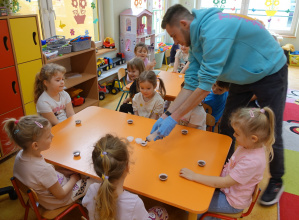 Warsztaty czekoladowe w Przedszkolu Samorządowym w Gorzkowicach
