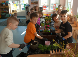 Wiosenny ogródek w grupie „Pszczółki”.